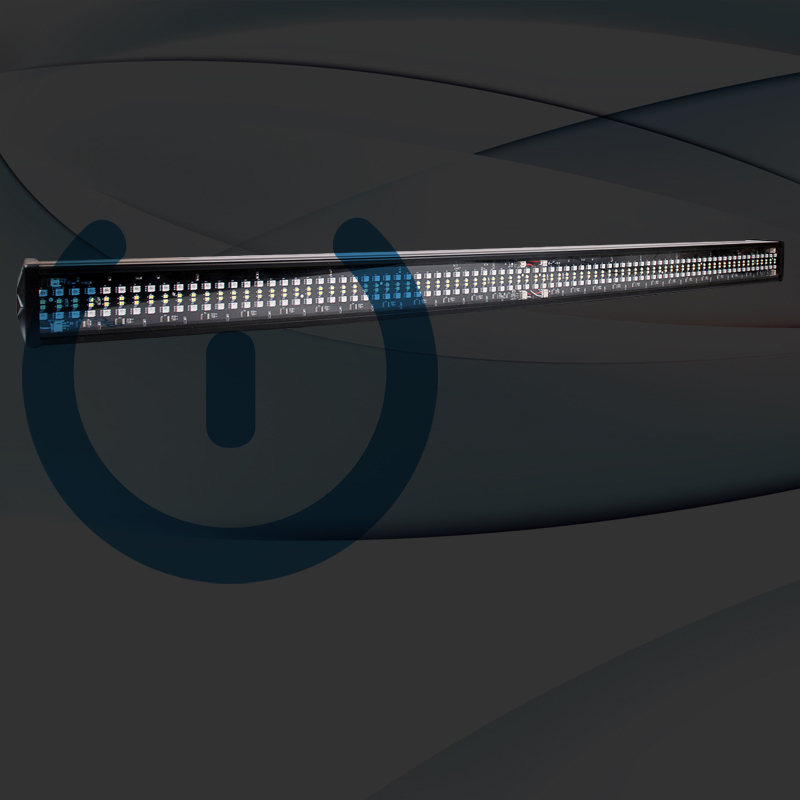 Barra LED Pixel RGBW 4in1 Illuminazione Avanzata per Eventi Chris Bar Pixel in Prospettiva a Tre Quarti su Sfondo Grigio