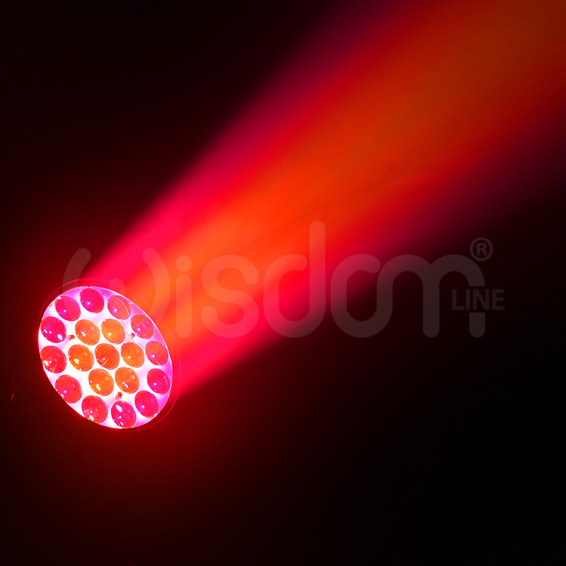 Teste Mobili LED New Aura 19x15W Effetti Luminosi Avanzati per Eventi Testa Mobile Aura 19x15 Accesa con Fascio di Luce Magenta e Bianco